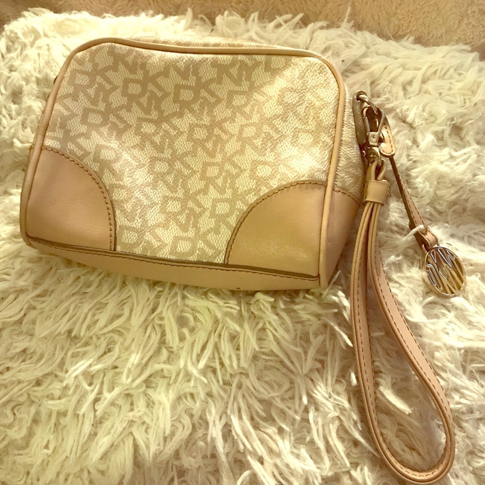 DKNY wristbag
